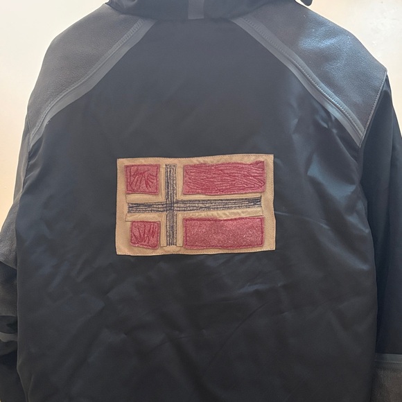 Napapijri Black and Gray Ski Jacket Size L - Picture 6 of 16